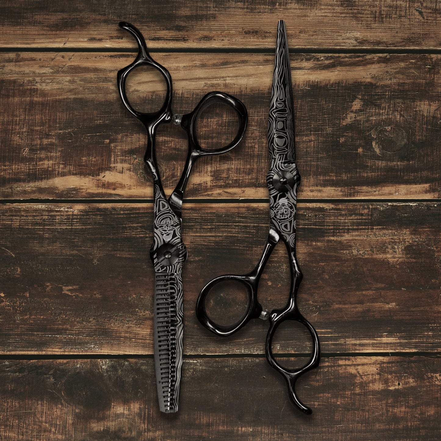 Kuro Edge - Professional 6" Right-handed Japanese Steel Hairdressing Scissors