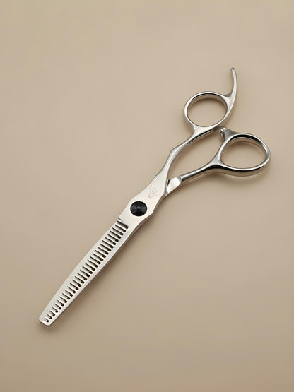 Kuroi Steel – Professional 6" Right-Handed Japanese Steel Hairdressing Scissors