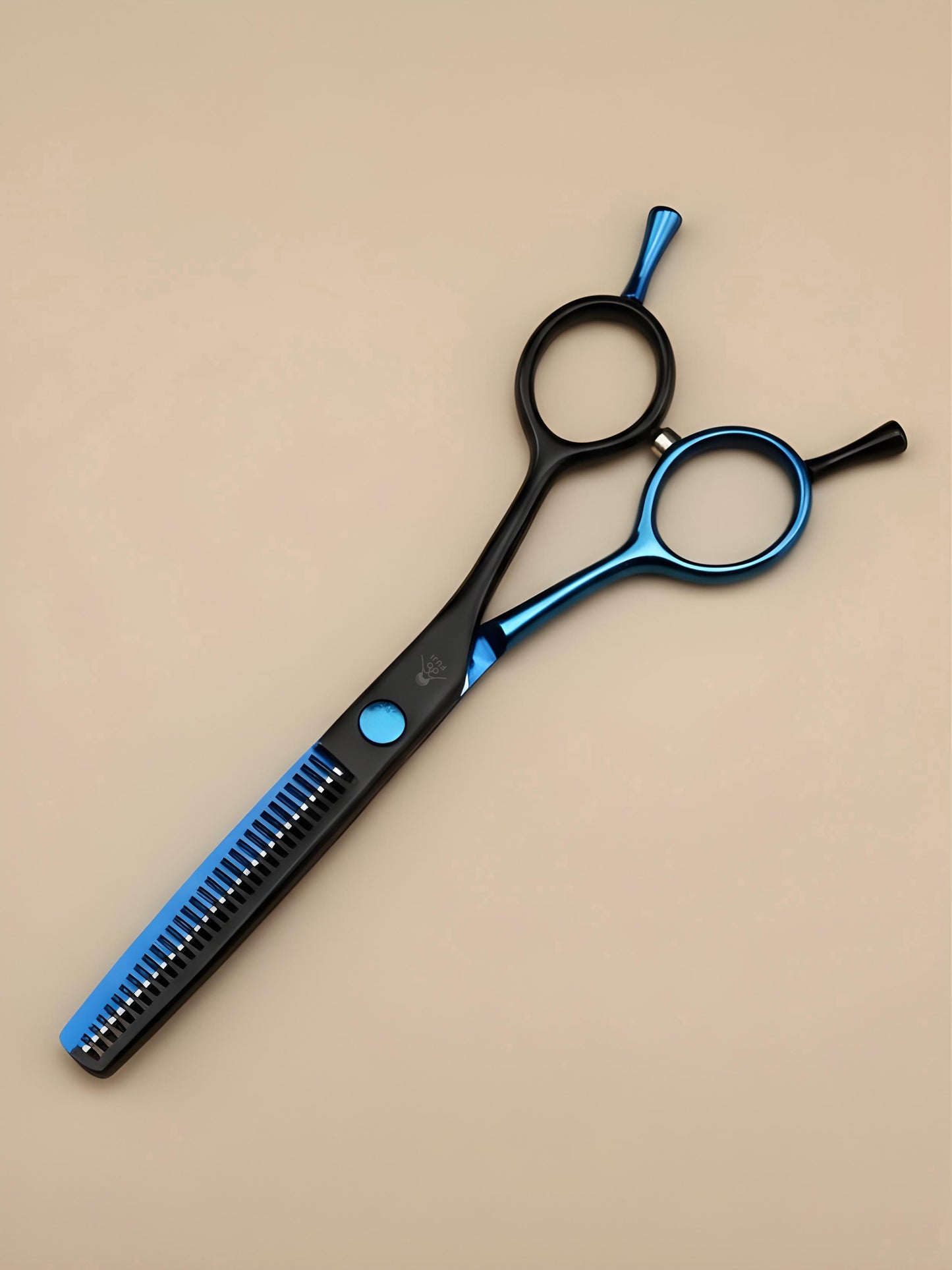 Yami Azure – Tijeras de Peluquería Profesionales 5.5" para Diestros, Acero Japonés